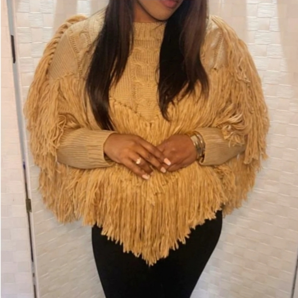 NWOT Fringe Knit Sweater